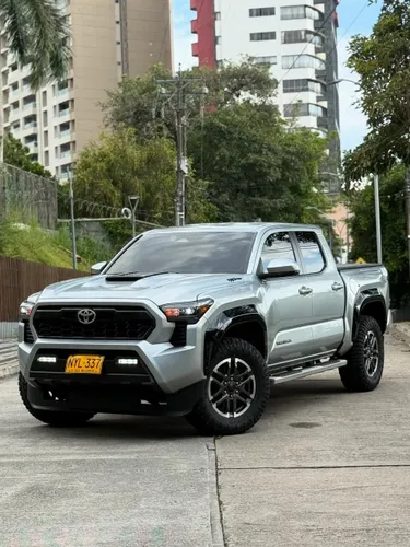  Toyota Tacoma TRD Sport 2024