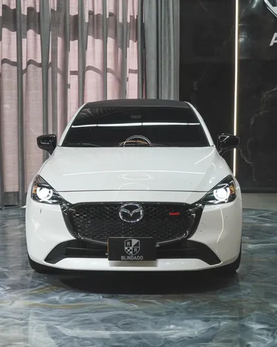 Mazda 2 Carbon LX blindado 2025