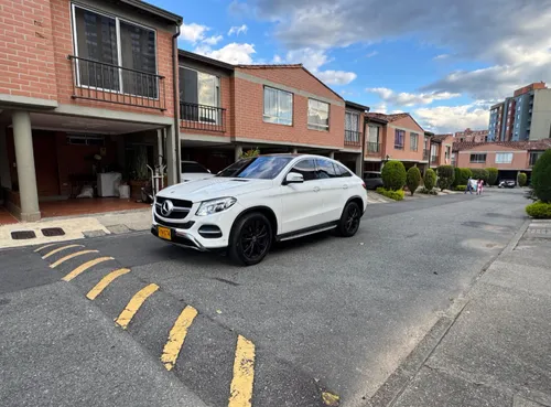 Mercedes benz gle350d 3.0d 2019  29.900 km 