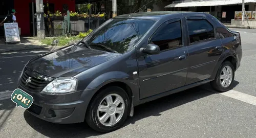 RENAULT LOGAN 2013 FULL EQUIPO GRIS OSCURO