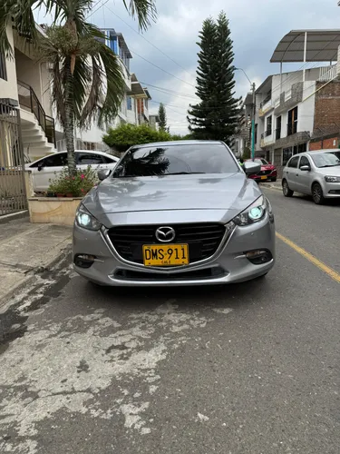 Mazda 3 touring 2017 