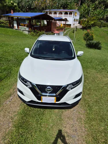 Nissan Qashqai 2.0 Advance 142 hp
