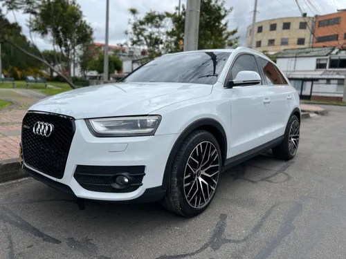 Audi Q3 2015 Versión Luxury La versión más full.