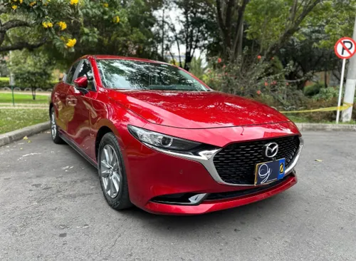 Mazda 3 Touring 2024 MHEV