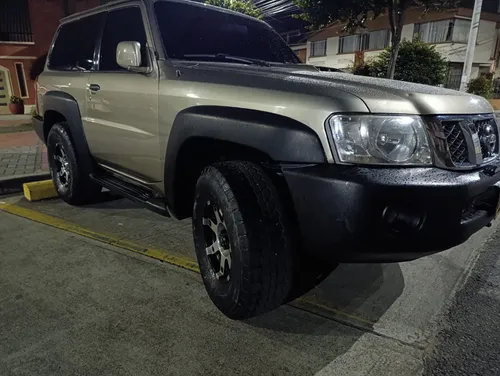 Nissan Patrol 3.0 Y61 4x4