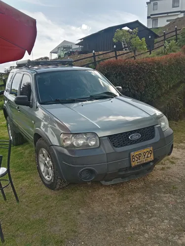 Ford Escape XLS 2006