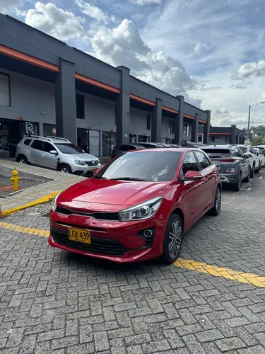 KIA RIO ZENITH 2023 UNICO DUENO
