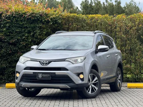 TOYOTA RAV4 2018