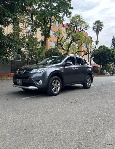 Toyota RAV4 2015