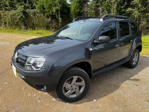 Renault Duster 16 mecánica 4x2 modelo 2019