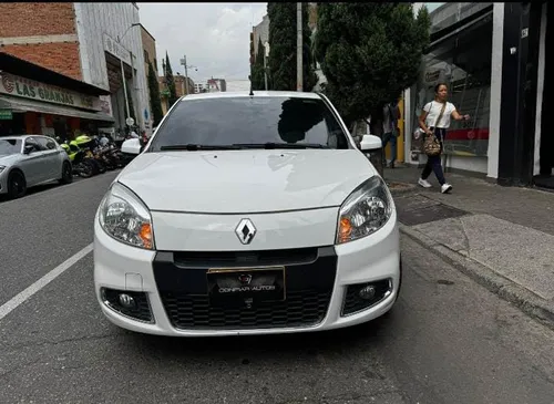 Renault Sandero Dynamique 2015