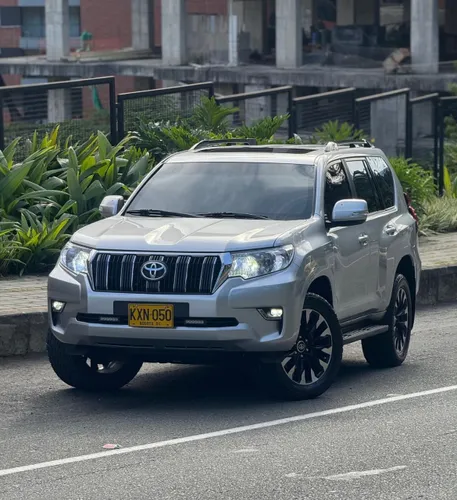 Toyota Prado Txl blindada Gasolina