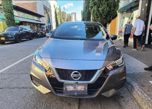 Nissan Versa Sense 2022