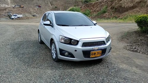 CHEVROLET SONIC HB LT AT
