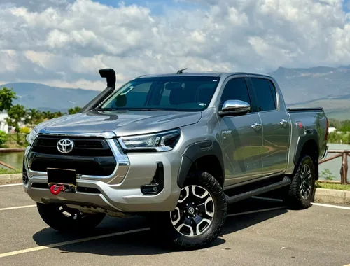 Toyota hilux SRX 2023