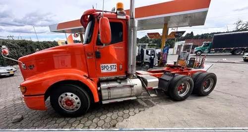 International eagle 9400 i modelo 2006 recién reparada perfecto estado