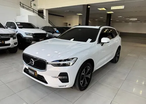 Volvo XC60 D5 Momentum 2022