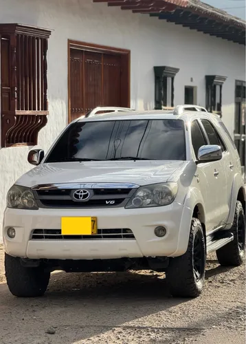 Toyota Fortuner SR5 2009 4x4 Blindaje 2 plus