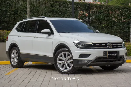 VOLKSWAGEN TIGUAN CONFORTLINE 2019