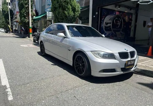 BMW 325i 2008