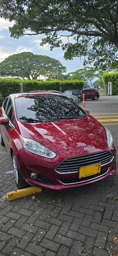 Ford Fiesta Titanium 2017 excelente estado