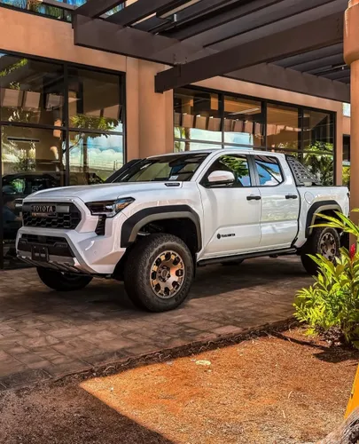 Toyota Tacoma TRAILHUNTER 2024