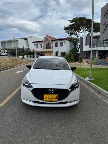 Mazda 2 carbon edition 