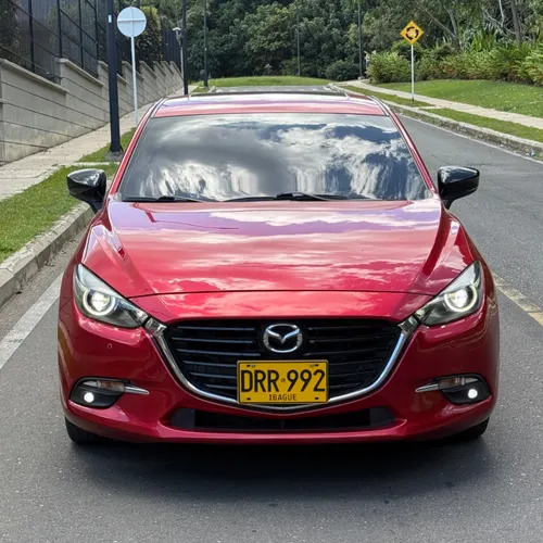 Mazda 3 Grand TOURING 2018 
