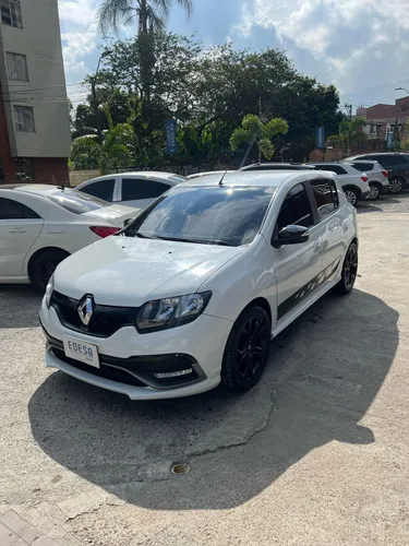 RENAULT SANDERO RS