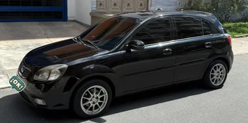 Kia Rio Xcite 2011 Con Escotilla Y Full Equipo