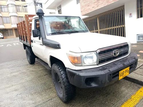 Toyota Land cruiser GRJ79 2012