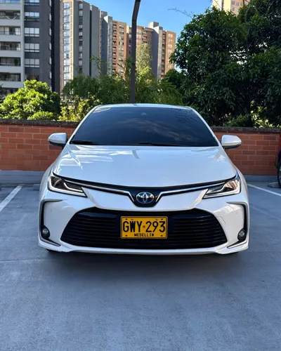 Toyota Corolla Híbrido VERS FULL mod 2020