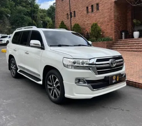 Toyota Lc200 Sahara VXR blindada 2016