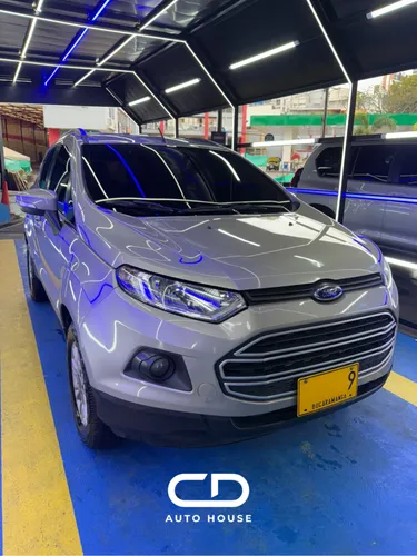 FORD EcoSport SE AT 2015