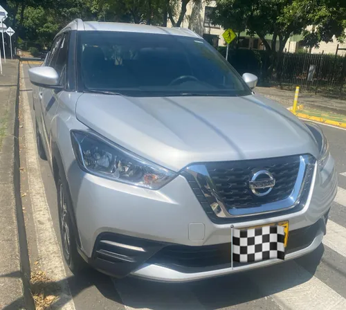 Vendo Nissan kicks sense 2018 