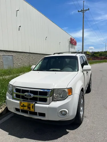 Ford Escape XLT 3.0 2009