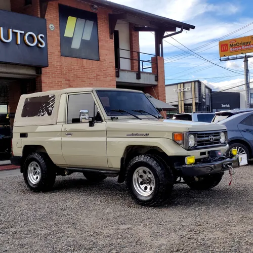 Toyota Land Cruiser Macho 4.5 1999