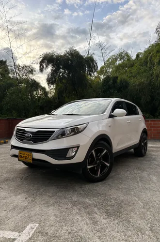 KIA NEW SPORTAGE LX 2014