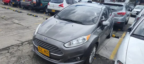 FORD FIESTA TITANIUM