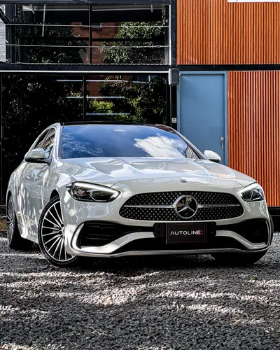 Mercedes Benz C300 Hybrid 2022