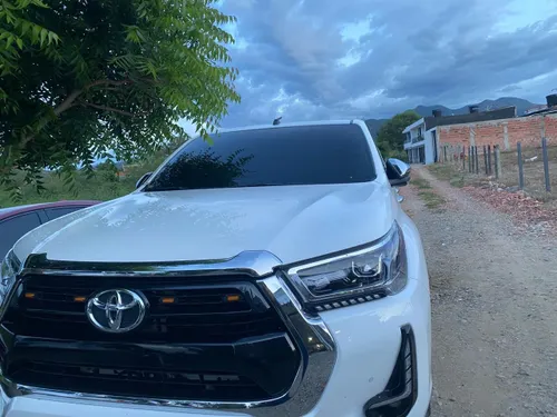 Toyota Hilux 2023