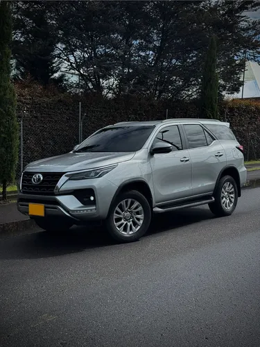 Toyota Fortuner SRV 2021