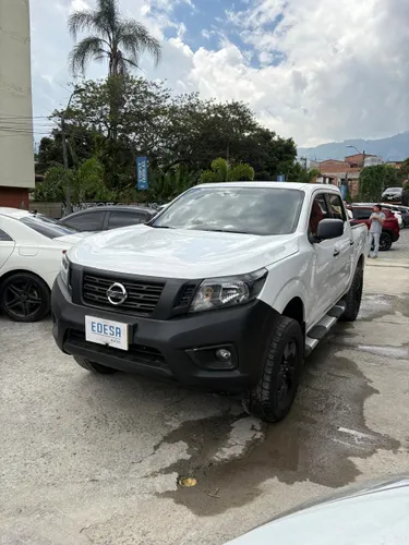 NISSAN FRONTIER NP300