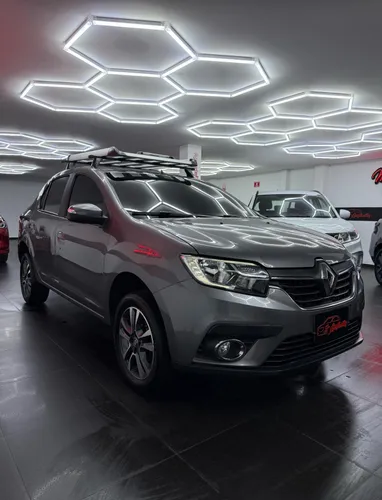 Renault Logan 2023
