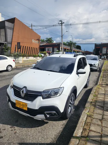 Renault sandero stepway intens mecánica 