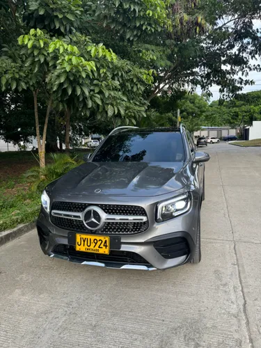 Mercedes Benz  glb 200 