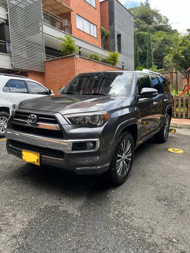Toyota 4Runner Limited 2020