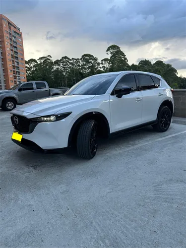 Mazda CX5 Grand Touring 2.5L 4X4 Carbon Edition