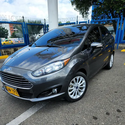 Ford fiesta 2018 titanium AT sedan 