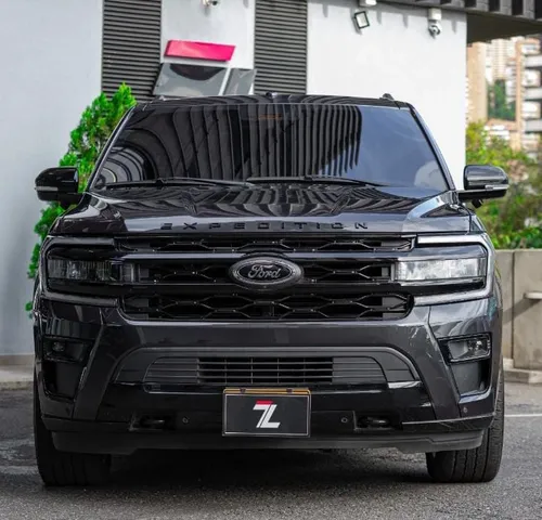 Ford Expedition Limited blindada 2024